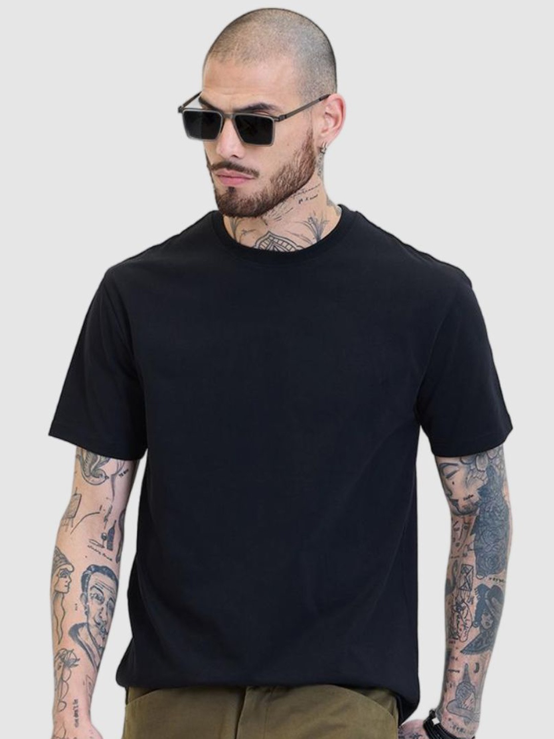 

Snitch Men Round Neck Solid Cotton Casual T-shirt, Black