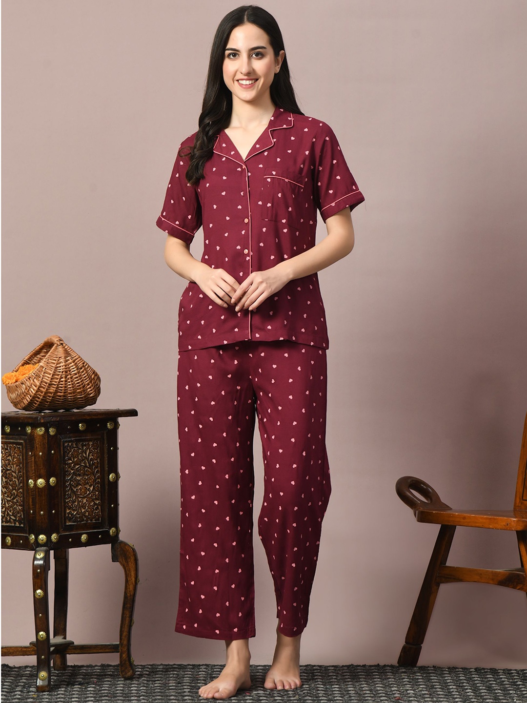 

Dreambe Women Geometric Printed Night suit, Maroon