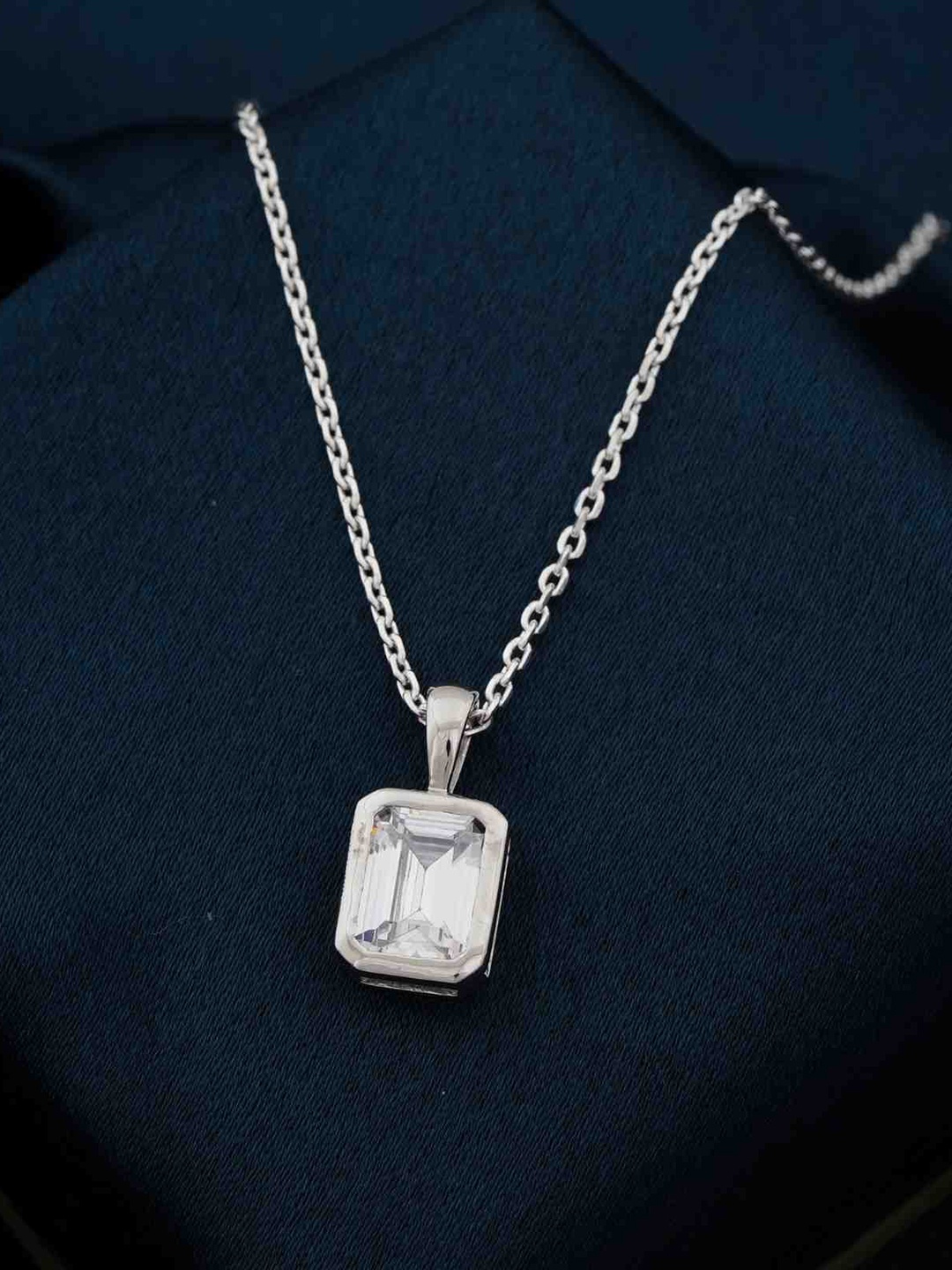 

Zalkari 925 Sterling Silver Rhodium-Plated White CZ-Studded Geometric Pendant with Chain