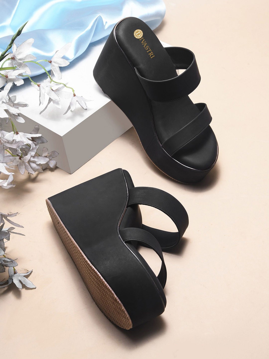 

DIVASTRI Party Wedge Sandals, Black