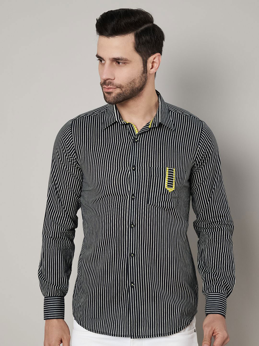 

FABRIC FITOOR Men Relaxed Spread Collar Vertical Striped Cotton Casual Shirt, Black