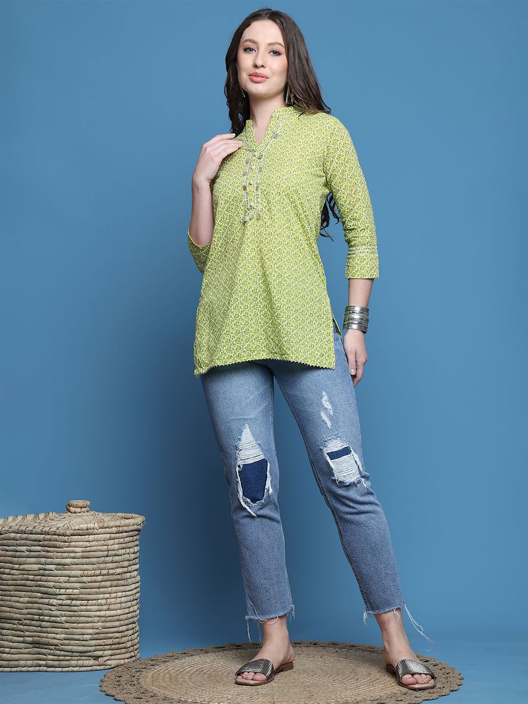 

Rajnandini Women Mandarin Collar Printed Cotton Tunic, Green