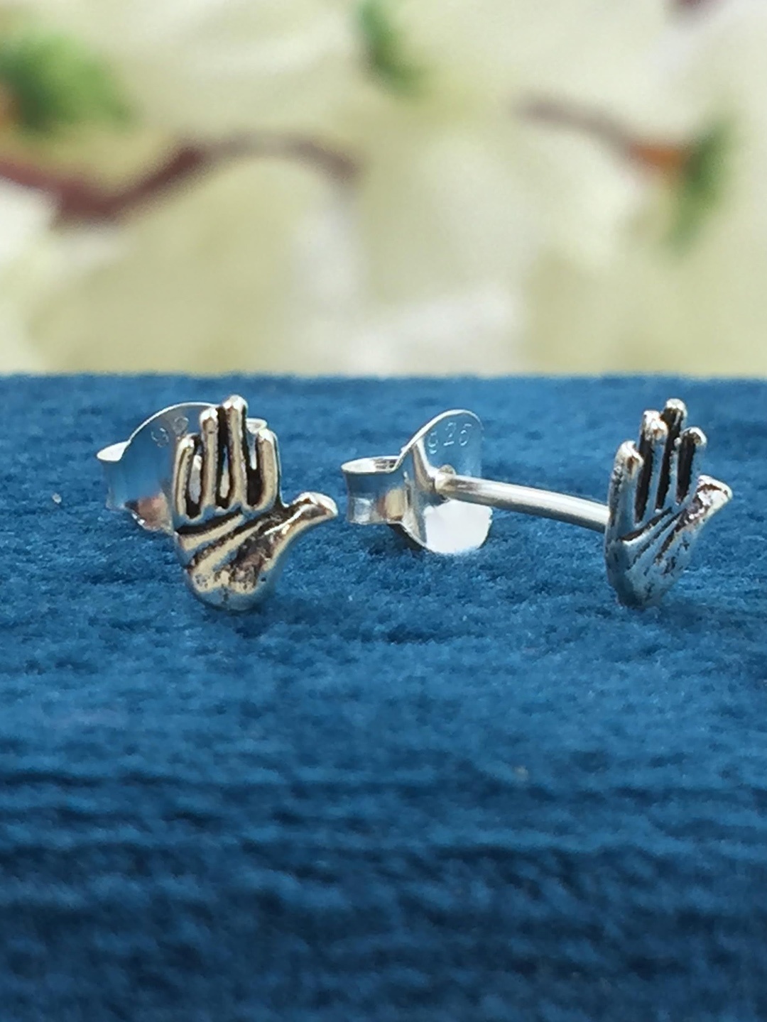 

AMONROO 925 Sterling Silver Rhodium-Plated Contemporary Studs