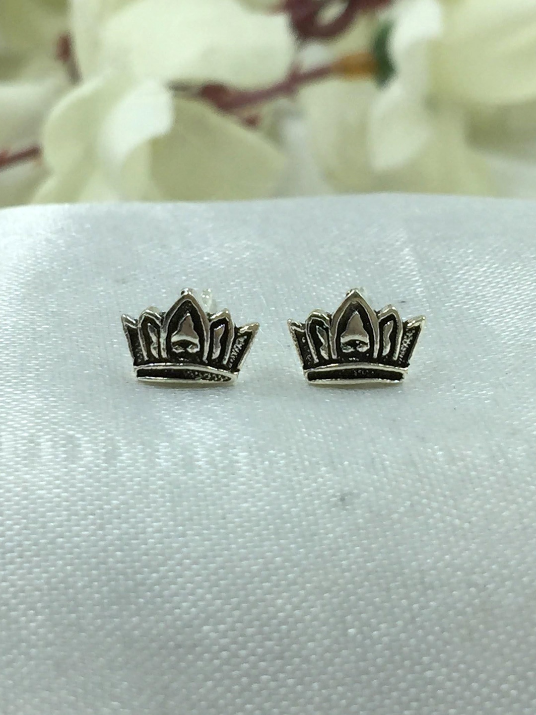 

AMONROO 925 Sterling Silver Rhodium-Plated Contemporary Studs