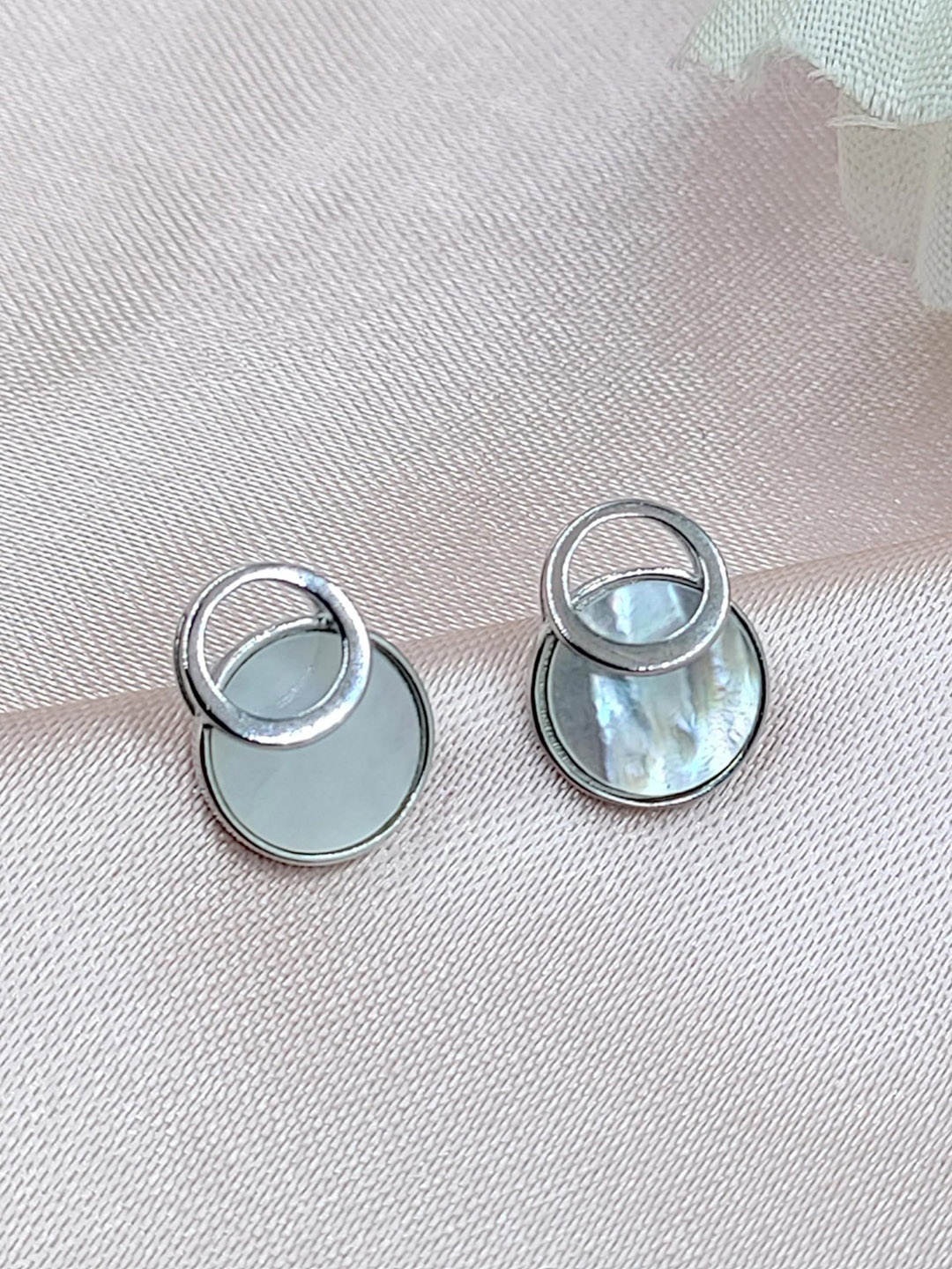 

AMONROO 925 Sterling Silver Rhodium-Plated Circular Studs