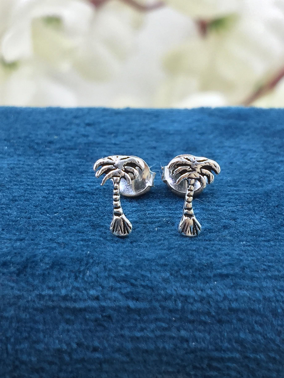 

AMONROO 925 Sterling Silver Rhodium-Plated Palm Tree Studs