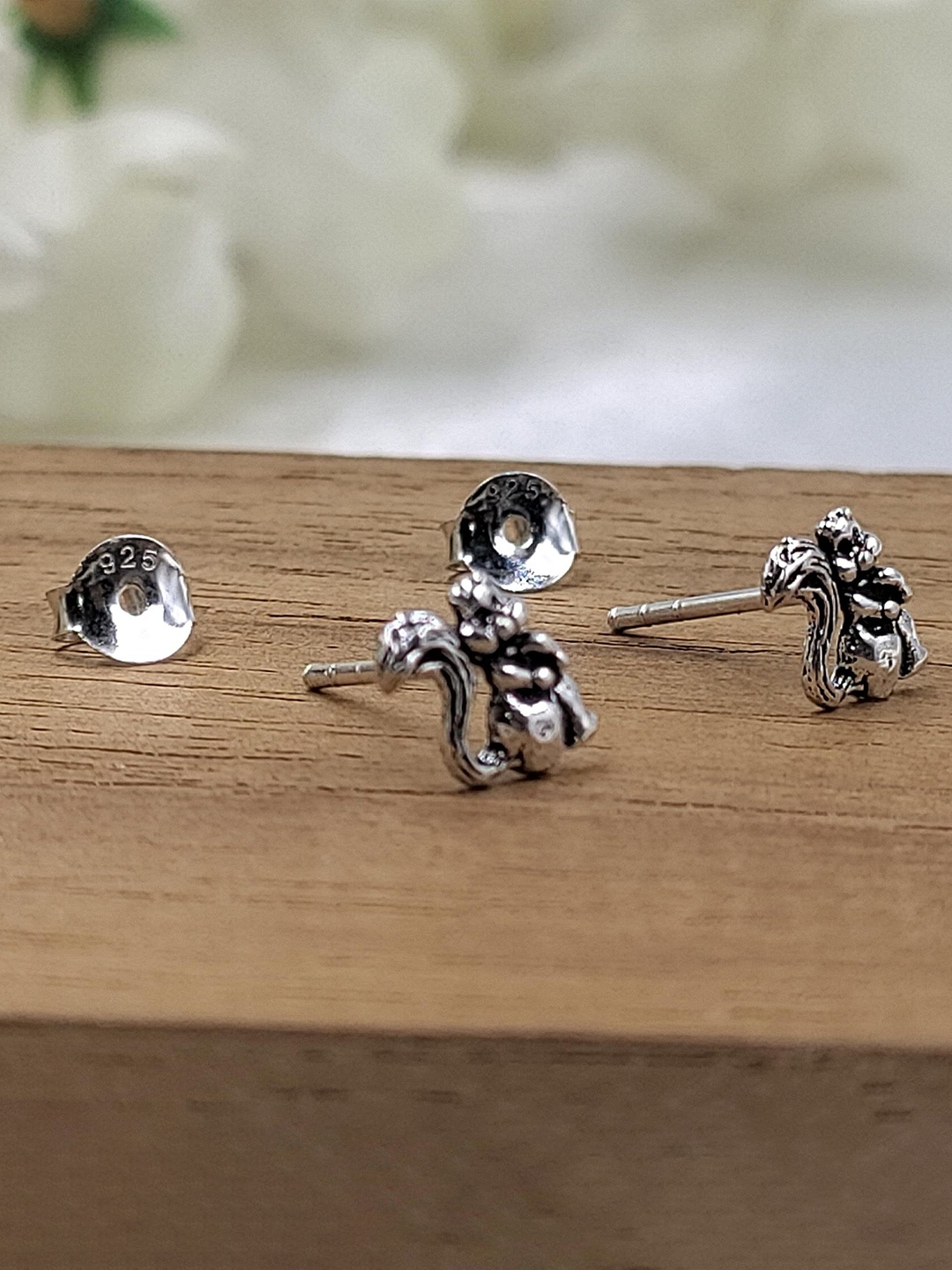 

AMONROO 925 Sterling Silver Rhodium-Plated Squirrel Studs