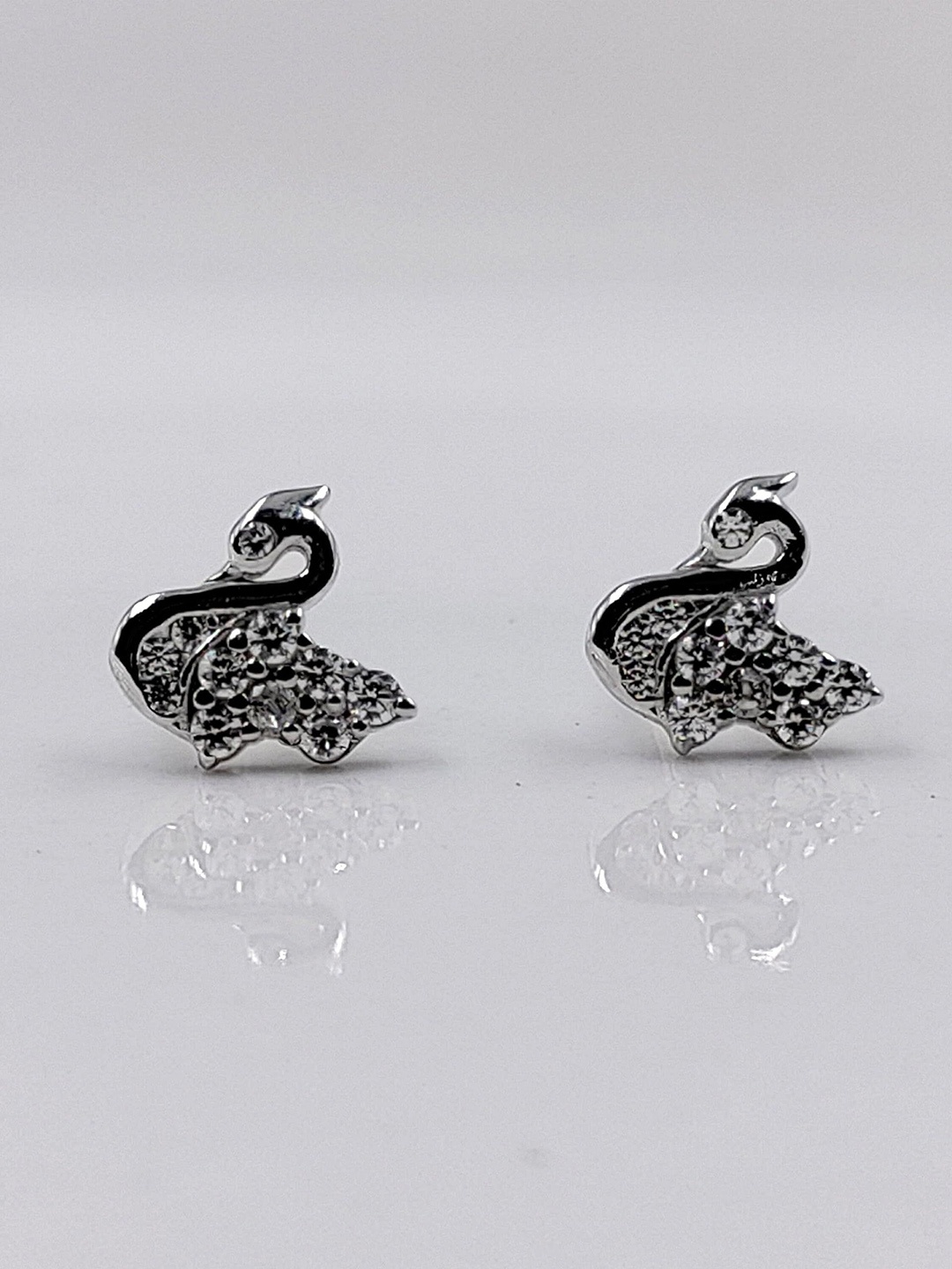 

AMONROO 925 Sterling Silver Rhodium-Plated Cubic Zirconia Stone Studded Peacock Studs