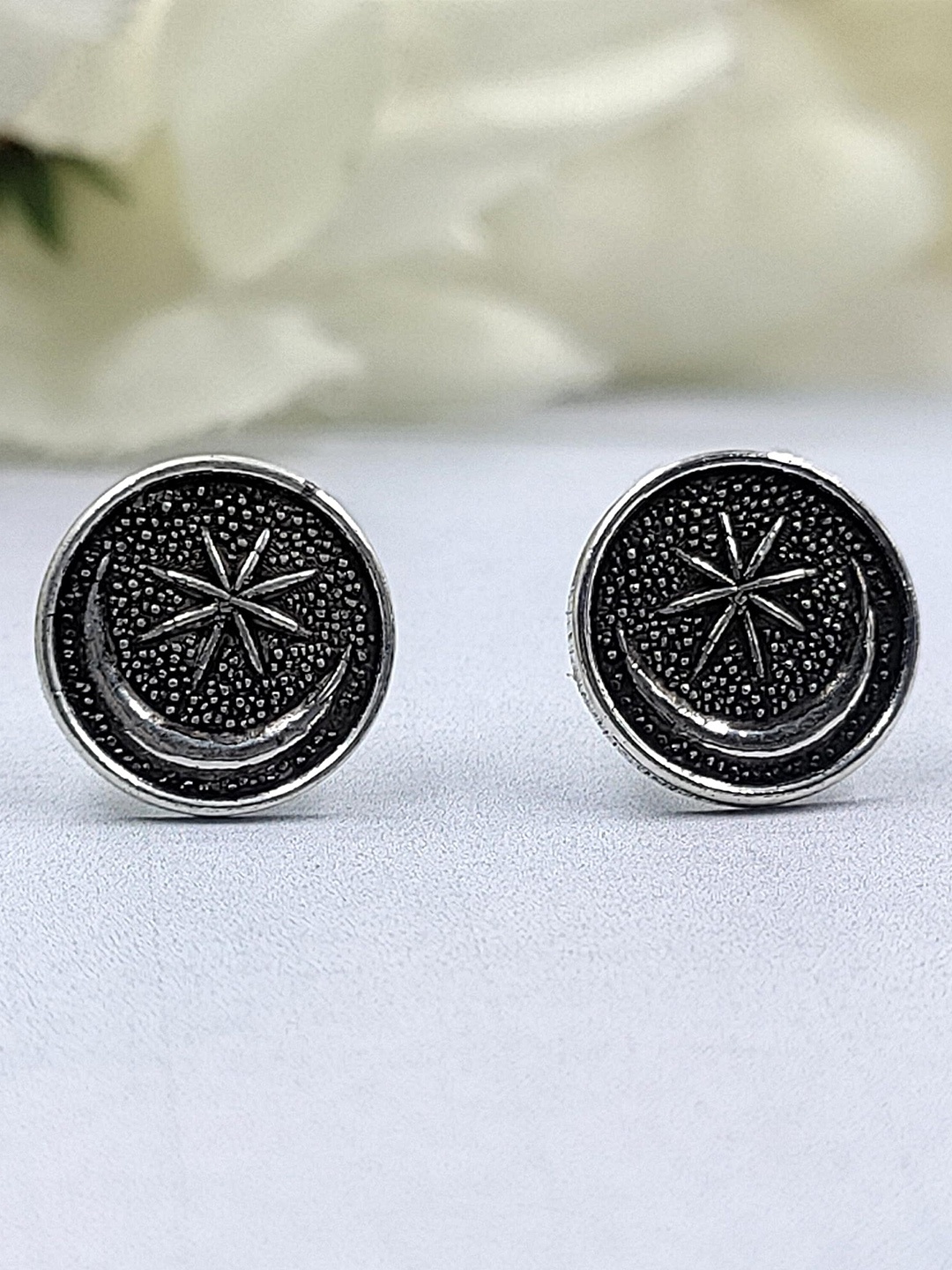 

AMONROO 925 Sterling Silver Rhodium-Plated Circular Shaped Studs