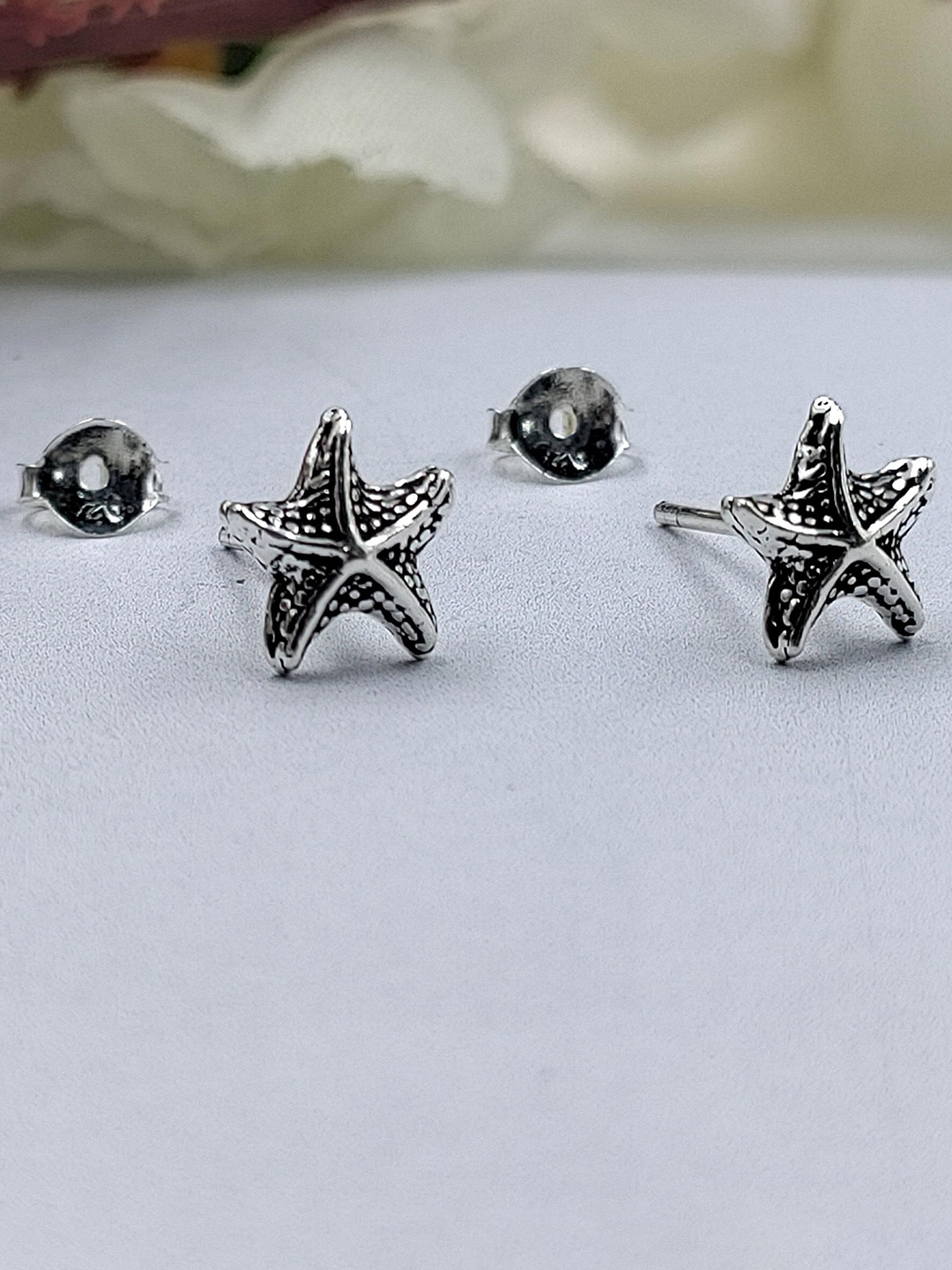 

AMONROO 925 Sterling Silver Rhodium-Plated Star Shaped Studs