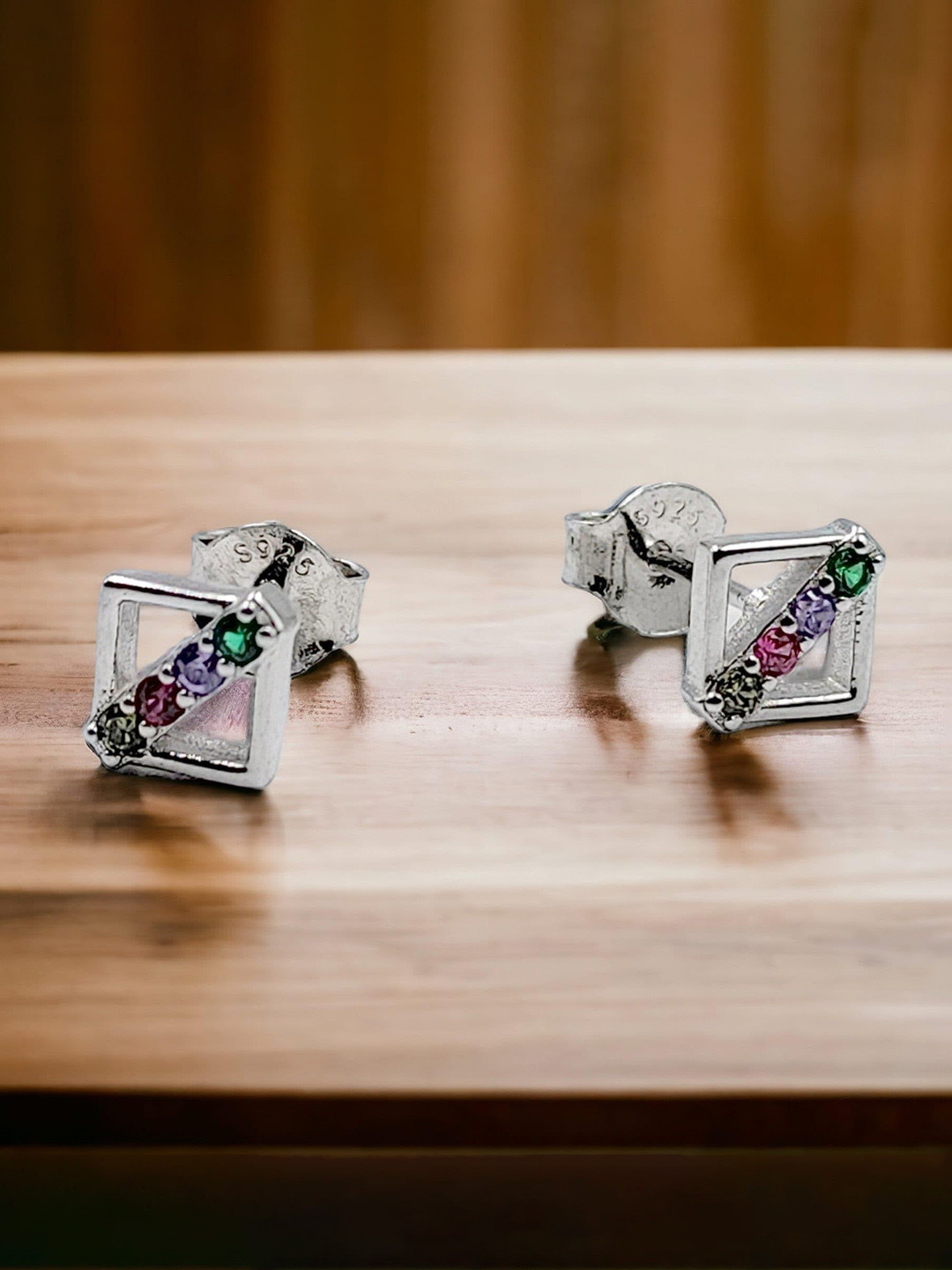 

AMONROO 925 Sterling Silver Rhodium-Plated Cubic Zirconia Square Shaped Studs