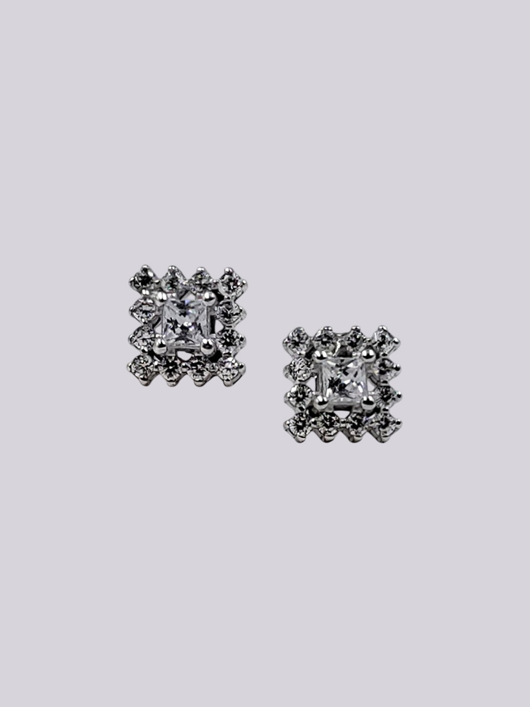 

AMONROO 925 Sterling Silver Rhodium-Plated Cubic Zirconia Stones Studded Square Studs
