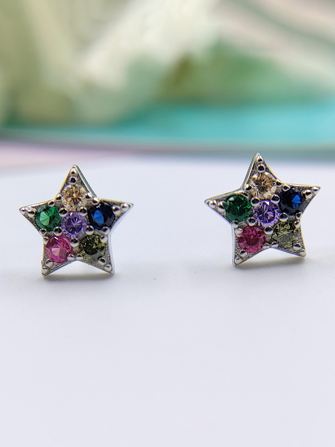 

AMONROO 925 Sterling Silver Rhodium-Plated Cubic Zirconia Stones Studded Star Studs