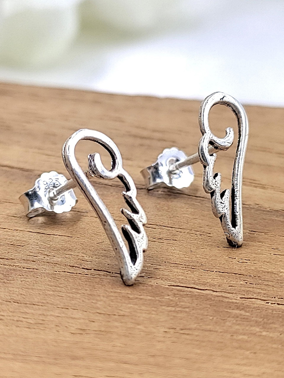 

AMONROO 925 Sterling Silver Rhodium-Plated Quirky Shaped Studs