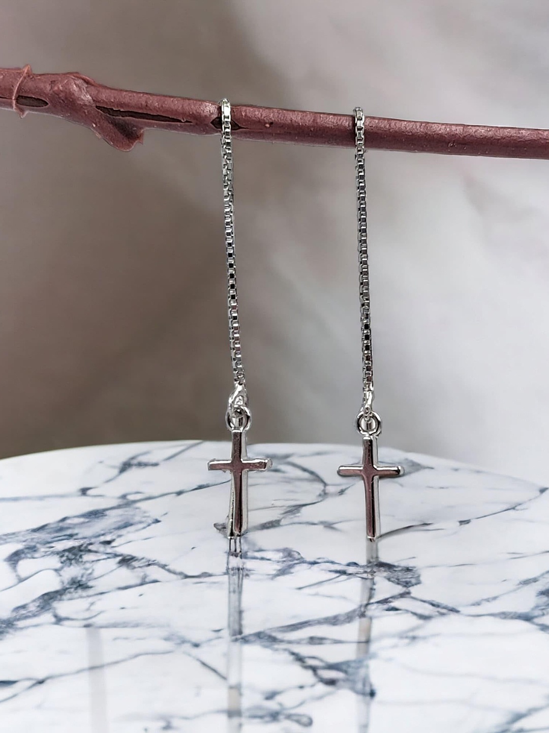 

AMONROO 925 Sterling Silver Rhodium-Plated Contemporary Shaped Drop Earrings