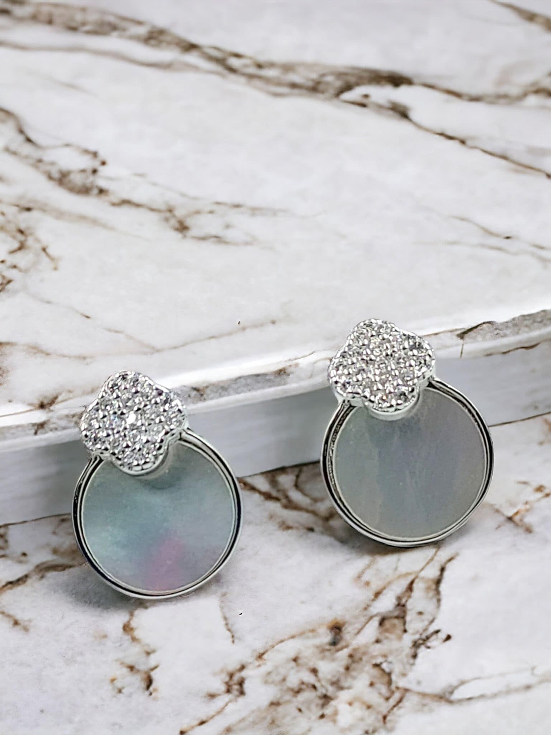 

AMONROO 925 Sterling Silver Rhodium-Plated Cubic Zirconia Studded Circular Shaped Studs