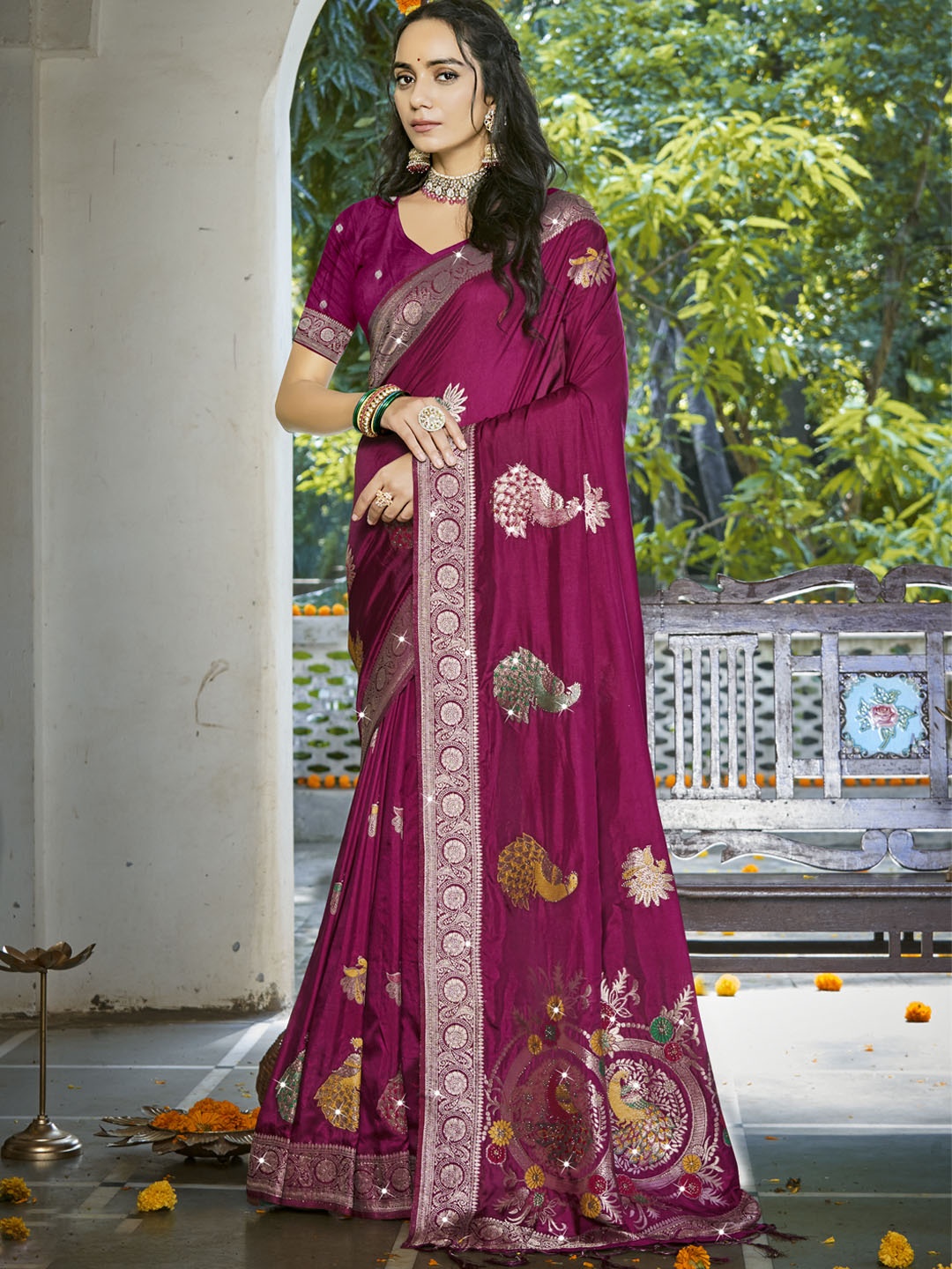 

SANGAM PRINTS Woven Design Peacock printed Saree, Magenta