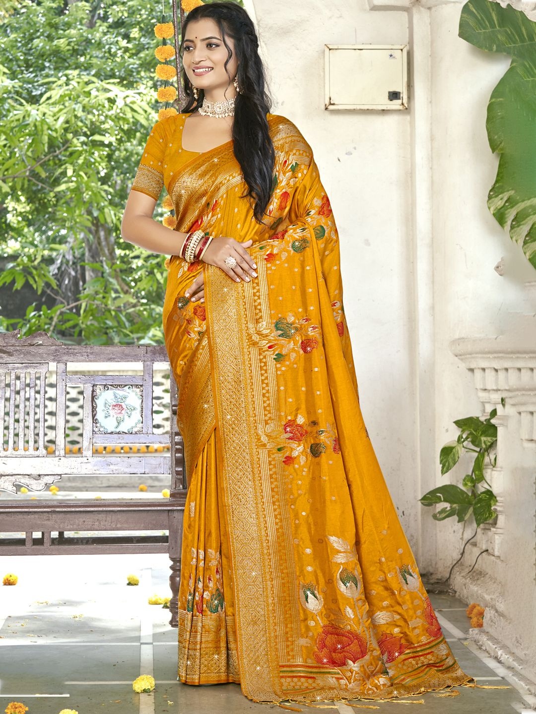 

SANGAM PRINTS Woven Design Zari Tussar Saree, Mustard
