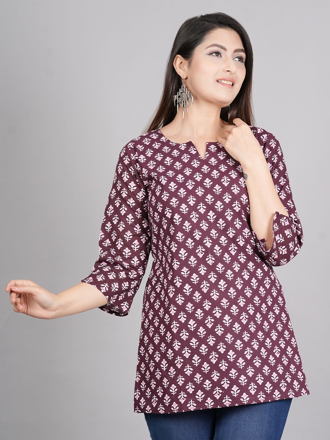 

MF ERA Women Floral Printed Pure Cotton Kurti, Maroon