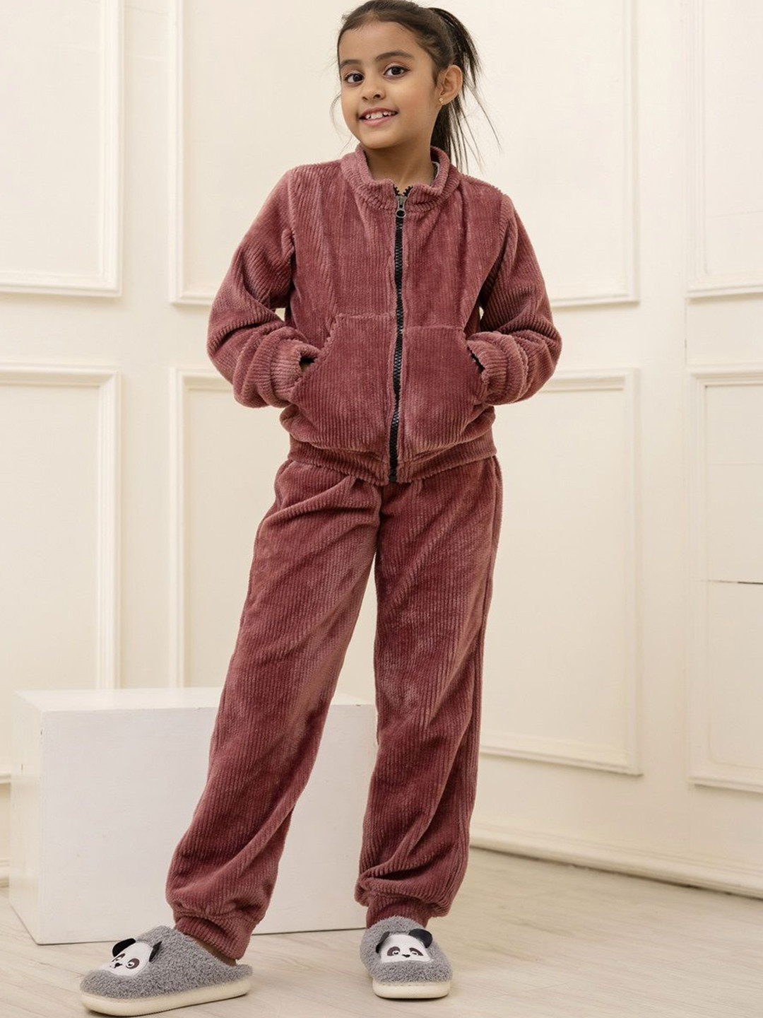 

BAESD Girls Woollen Night suit, Mauve