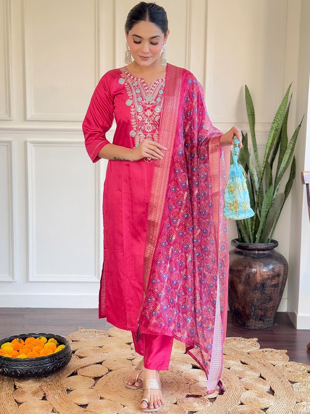 

Lilots Floral Embroidered Sequinned Chanderi Silk Straight Kurta With Trouser And Dupatta, Pink