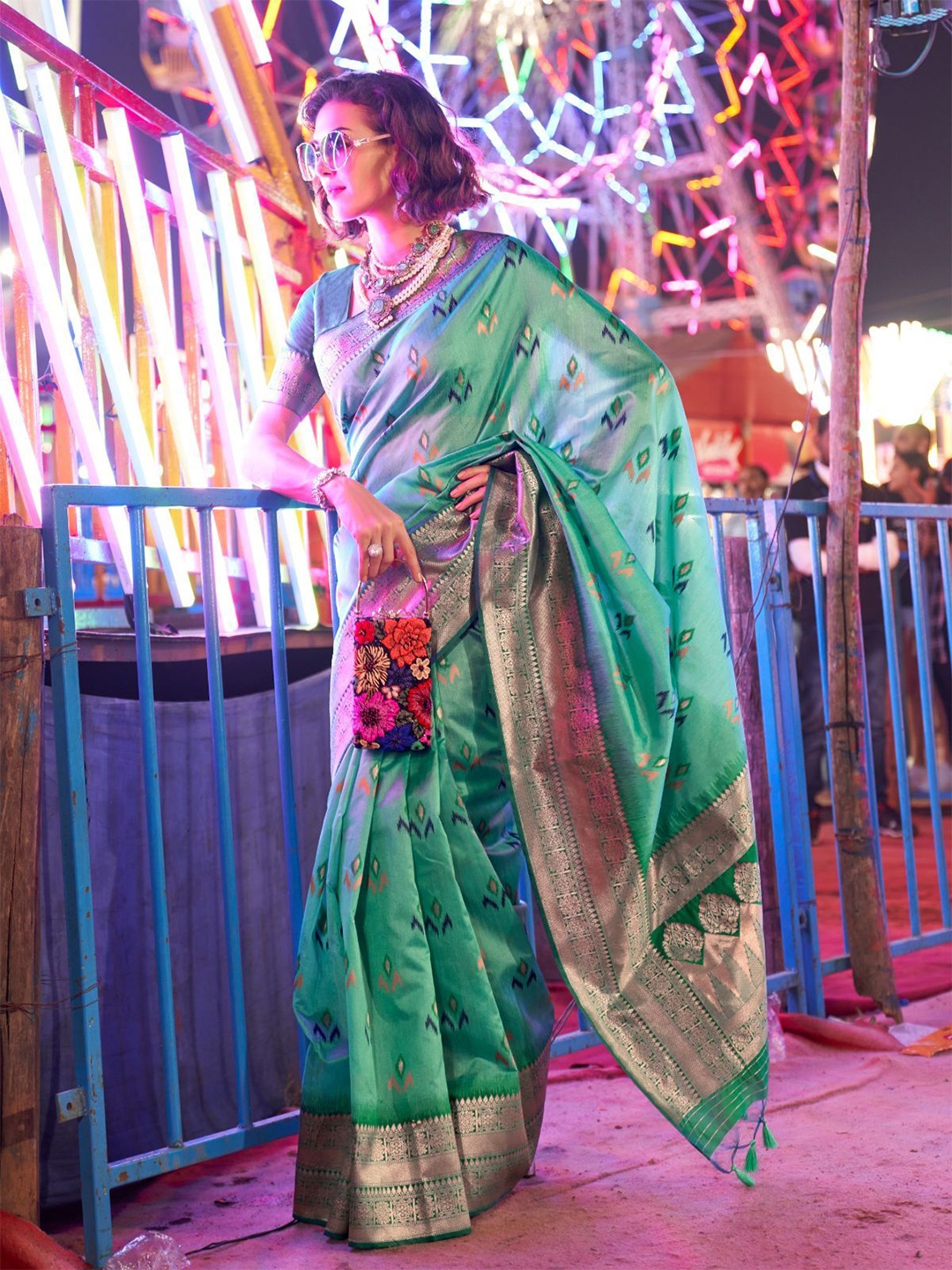 

ODETTE Green Silk Blend Woven Saree With Unstitched Blouse For Women