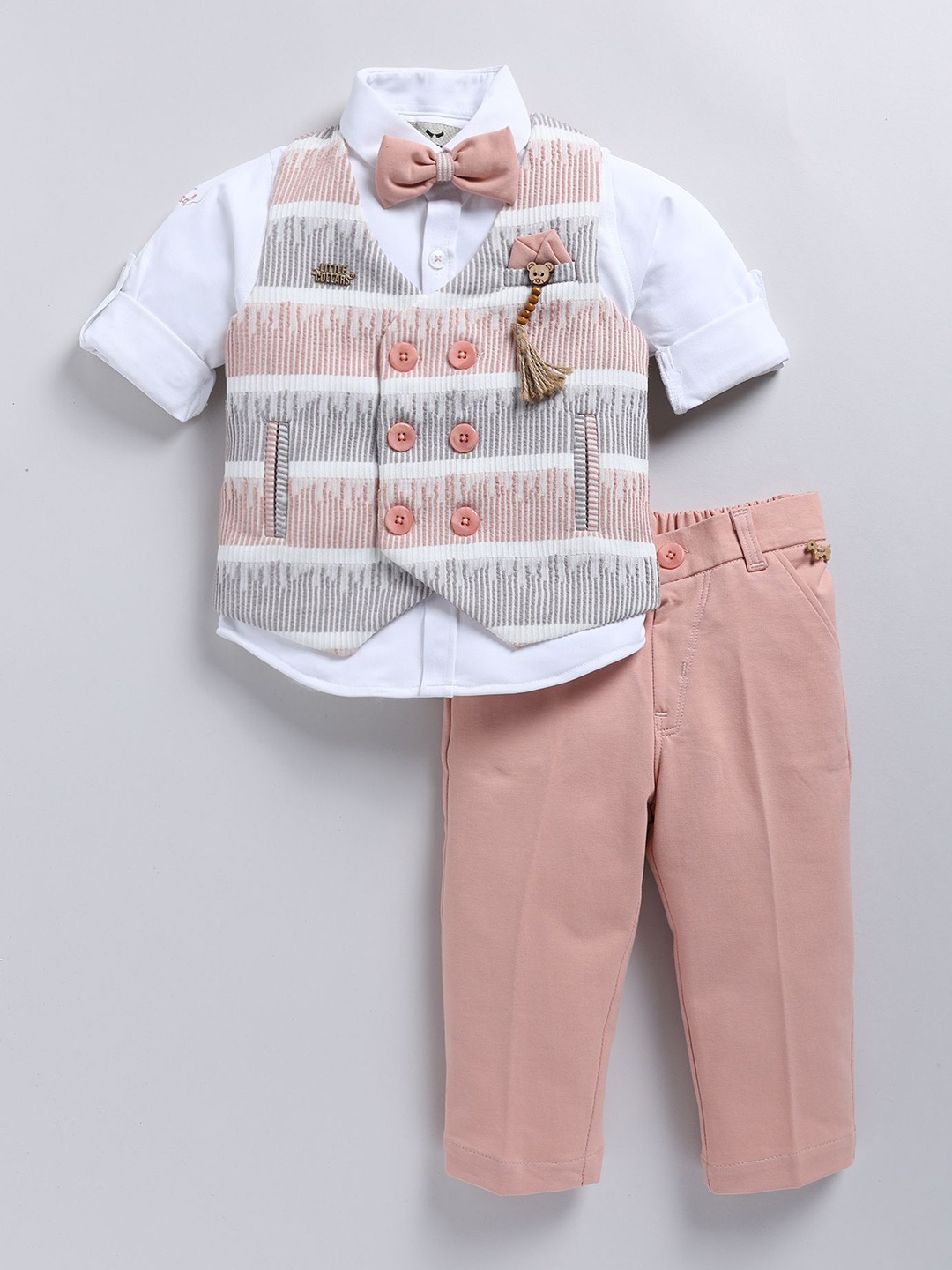 

LITTLE COLLARS Boys Self Design V-Neck Double-Breasted 4-Piece Suit, Peach