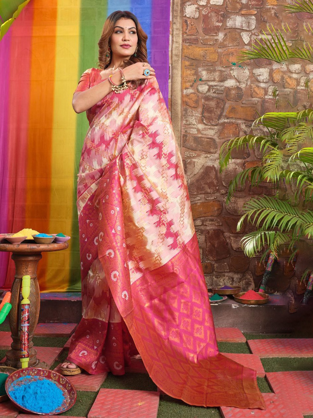 

ZIKARAA Woven Design Zari Pure Silk Saree, Peach