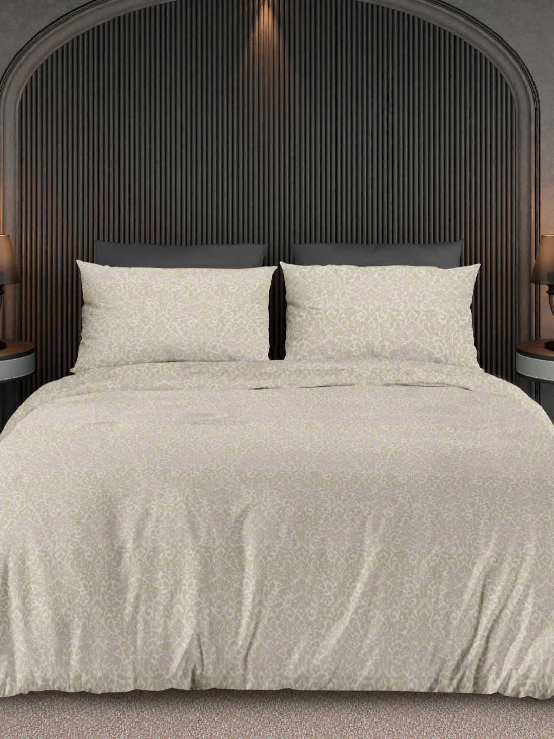 

Ariana Cream-Coloured & White Printed 300 TC Cotton King Bedsheet Set 2.70 m x 2.70 m