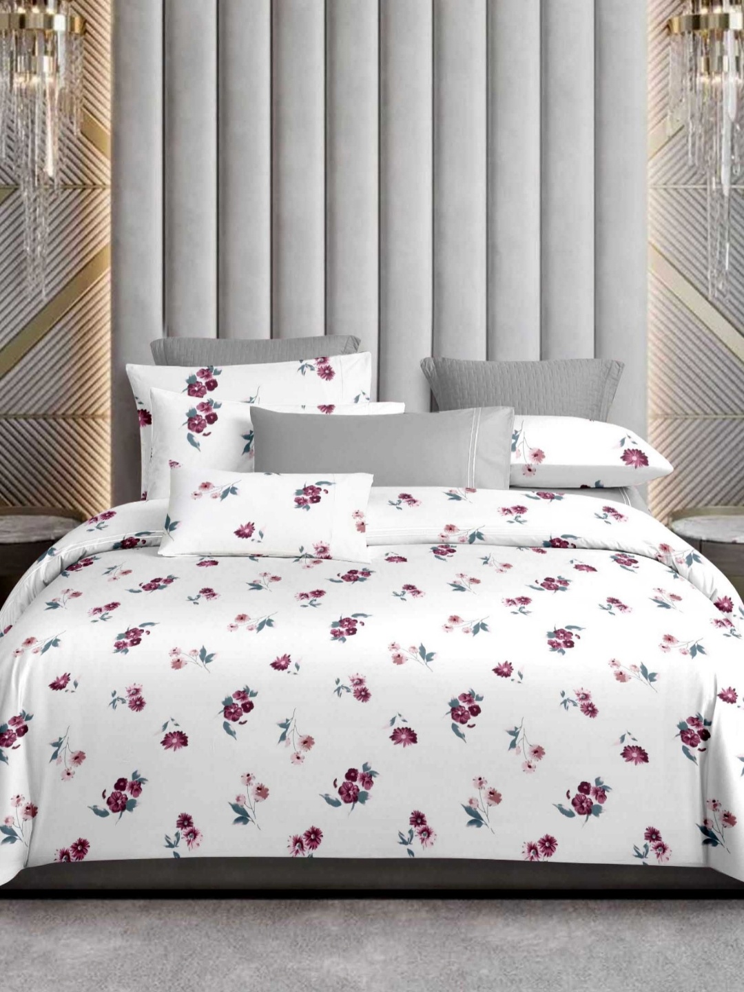 

Ariana White & Purple Floral Printed 200 TC Cotton King Bedsheet Set 2.70 m x 2.70 m