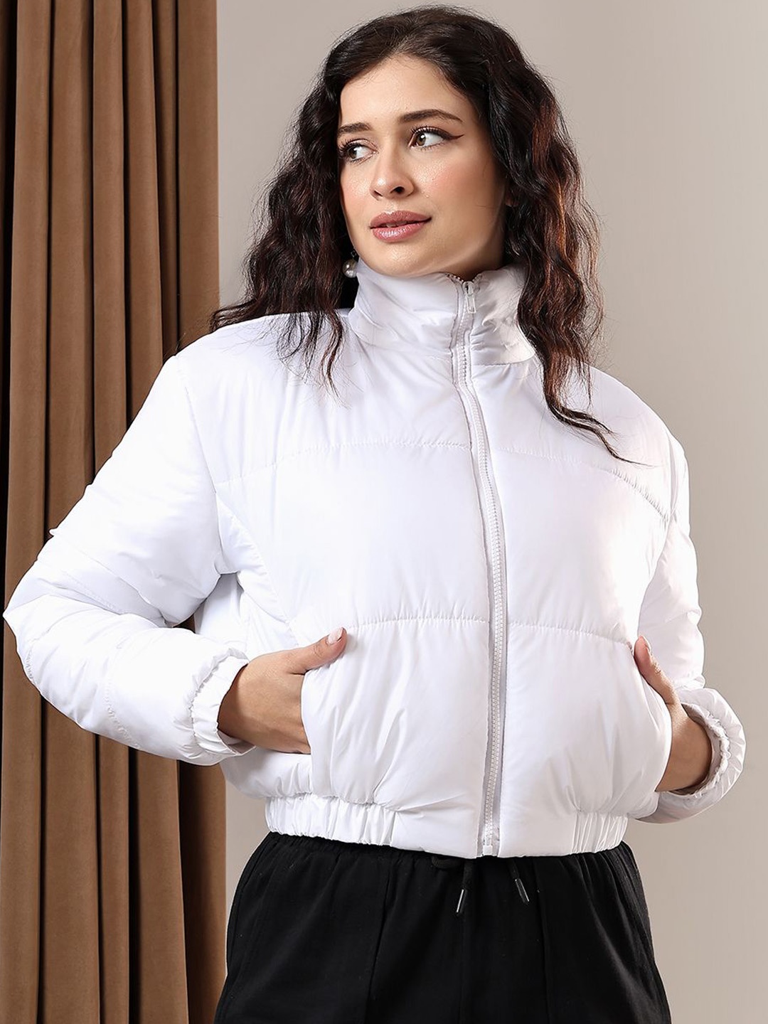 

Kotty Women Mock Collar Solid Casual Puffer Insulator Jacket, White