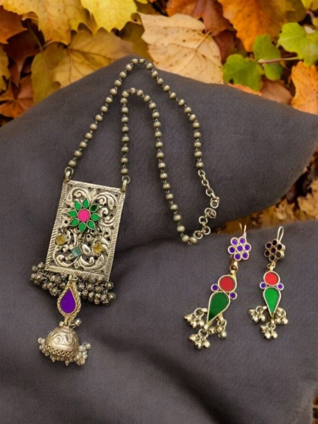 

Ekanibymonashstudio Silver-Plated Stone Studded & Beaded Afghan Jewellery Set