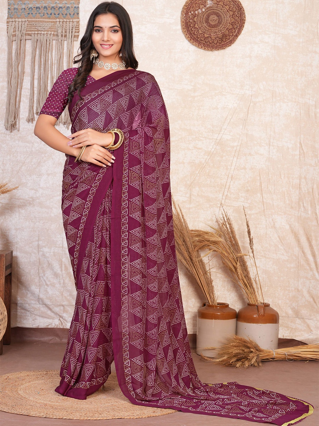 

EMV Ethnic Motifs Printed Saree, Purple