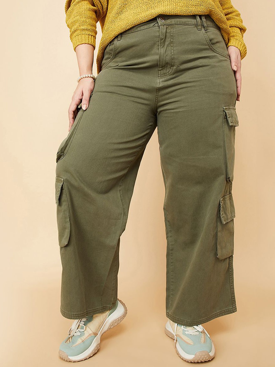 

Max Women Plus Size Mid-Rise Regular Fit Cargo Styles Jeans, Green