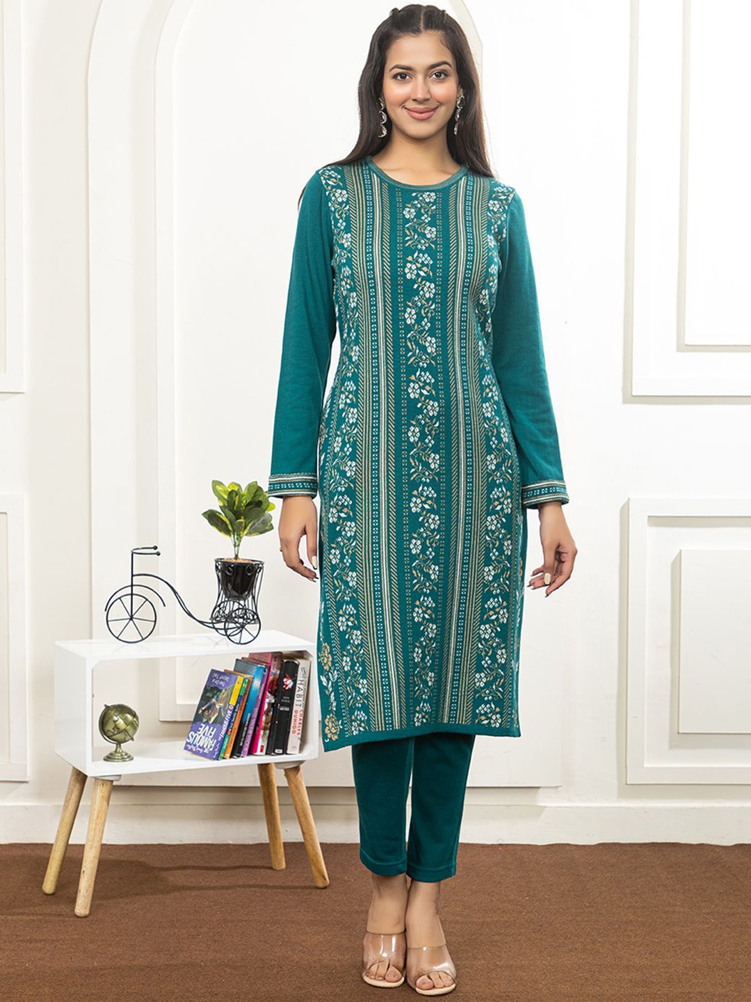 

Anouk Green Floral Woven Design Straight Kurta With Trouser