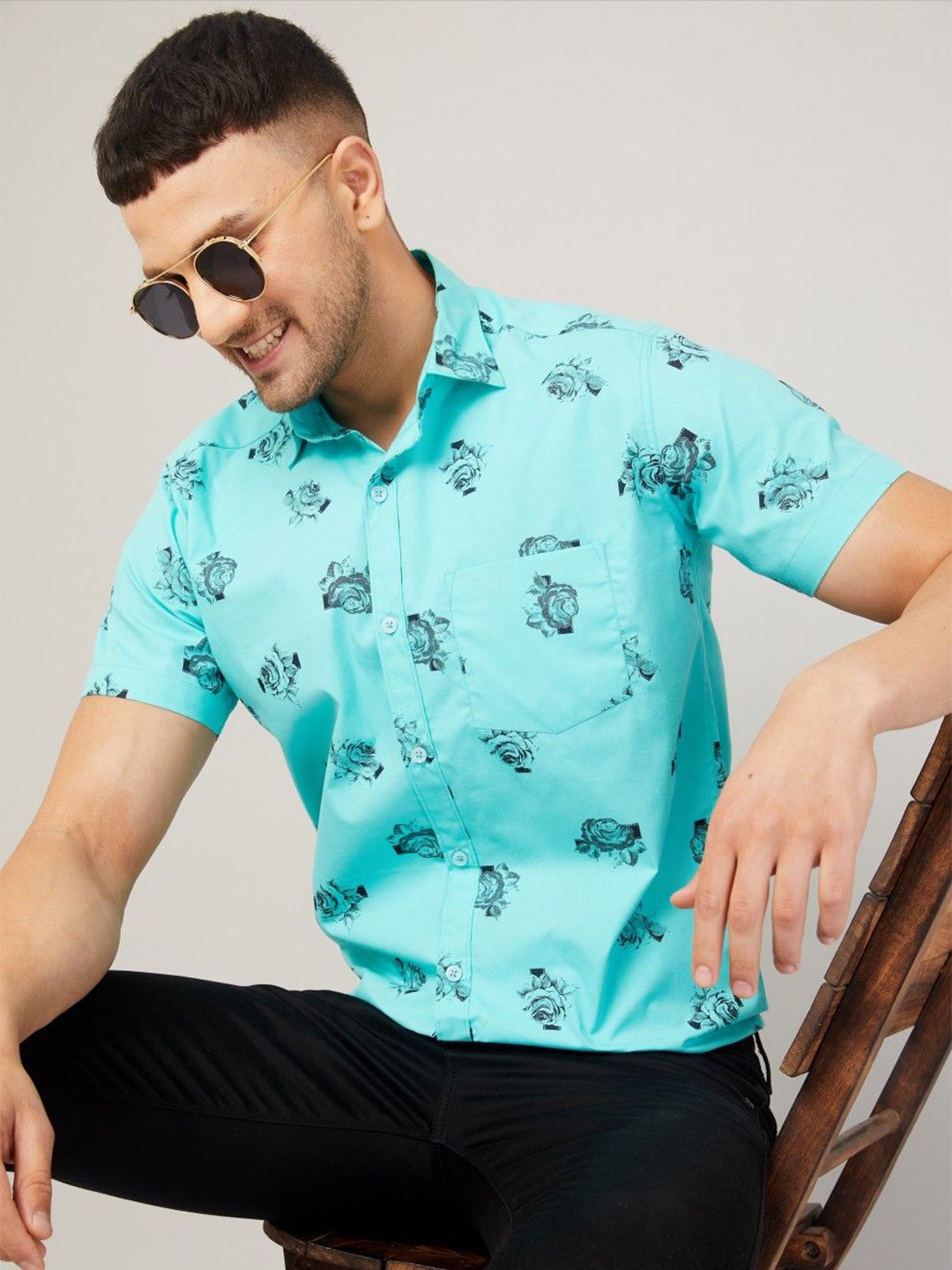 

Le Mec Men Spread Collar Floral Printed Slim Fit Cotton Casual Shirt, Sea green