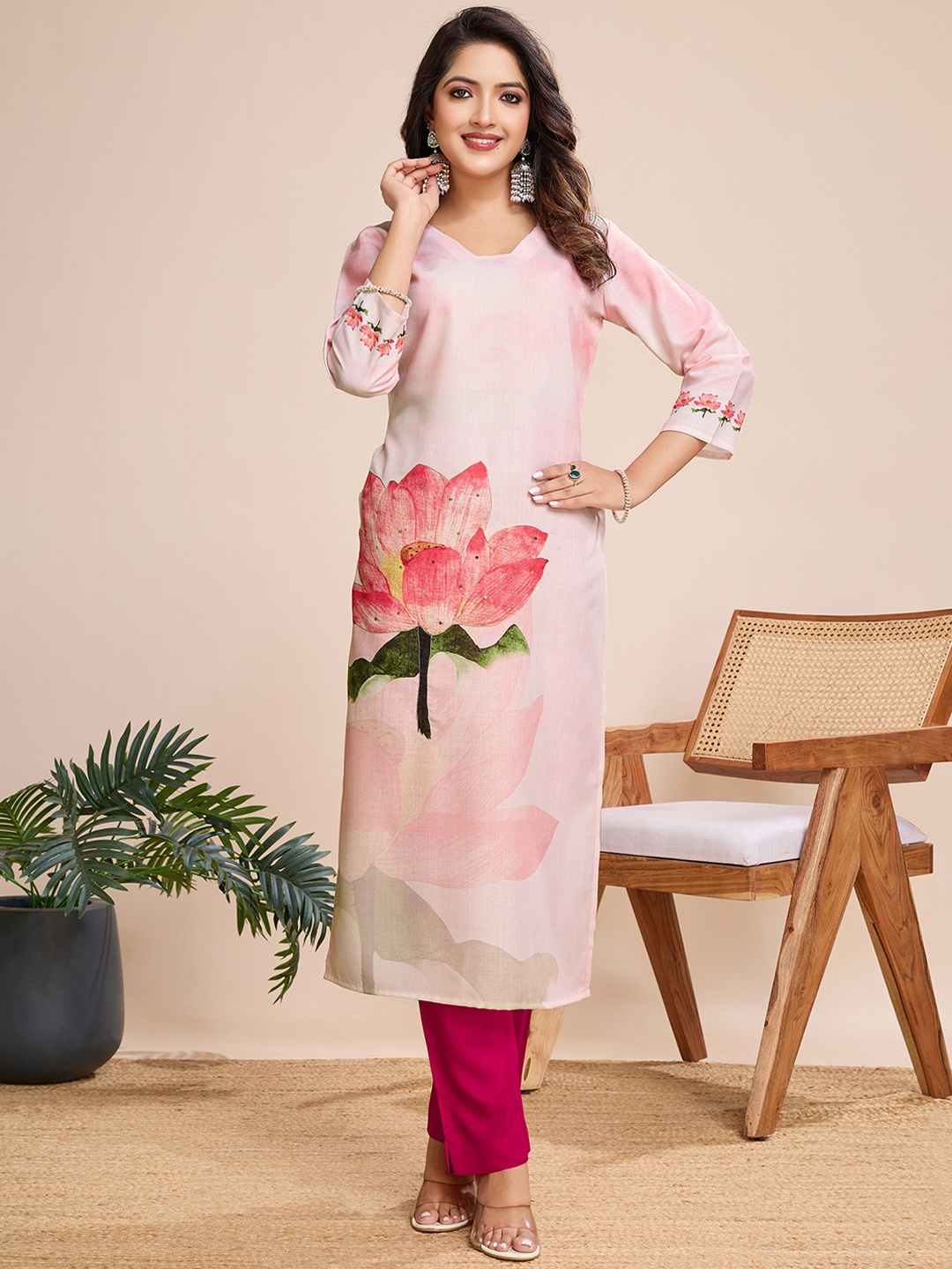 

MOJILAA Floral & Leaf Printed V-Neck Sequinned Linen Silk Straight Kurta With Trousers, Pink