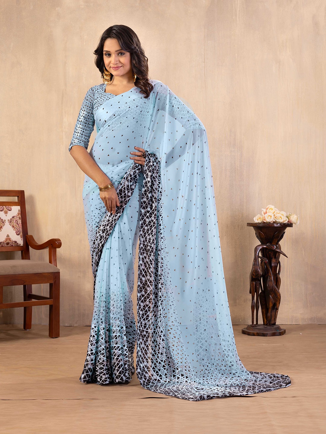 

Rhey Geometric Printed Saree, Turquoise blue