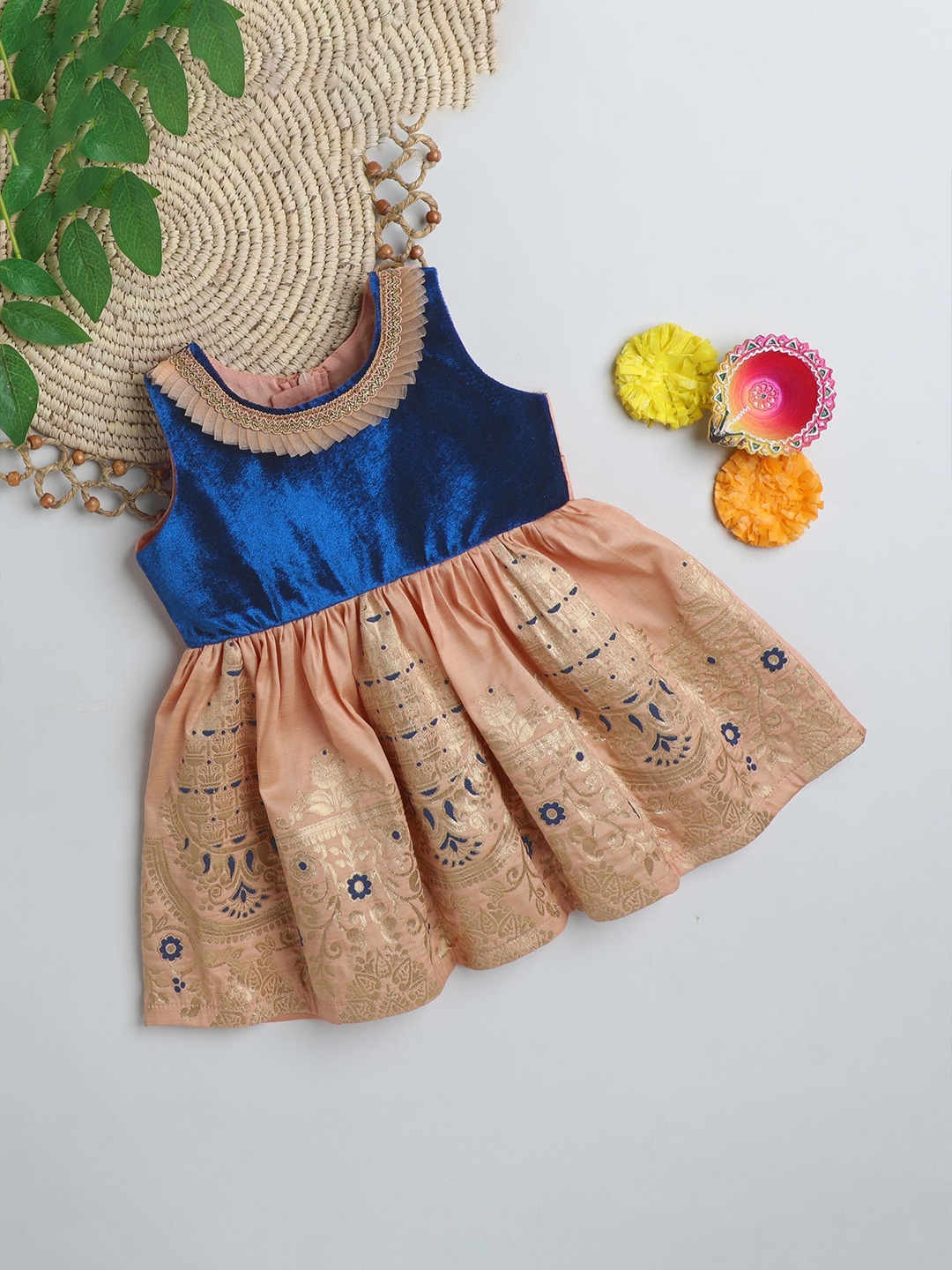 

MANY FROCKS & Girls Ethnic Motifs Printed Fit & Flare Dress, Blue