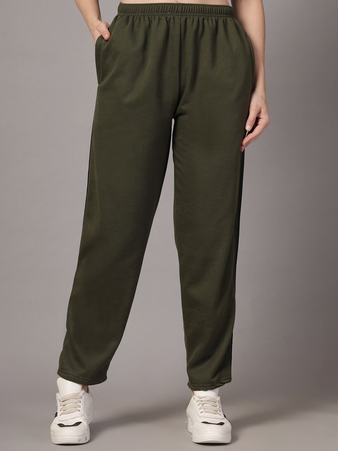 

UZARUS Women Cotton Regular Fit Heavy Weight Winter Track Pants, Green