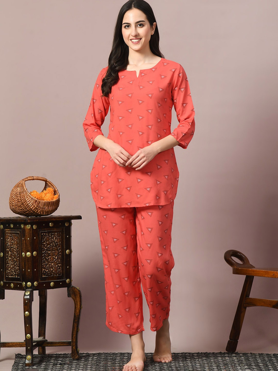 

Dreambe Women GeometricPrinted Pure Cotton Night suit, Red