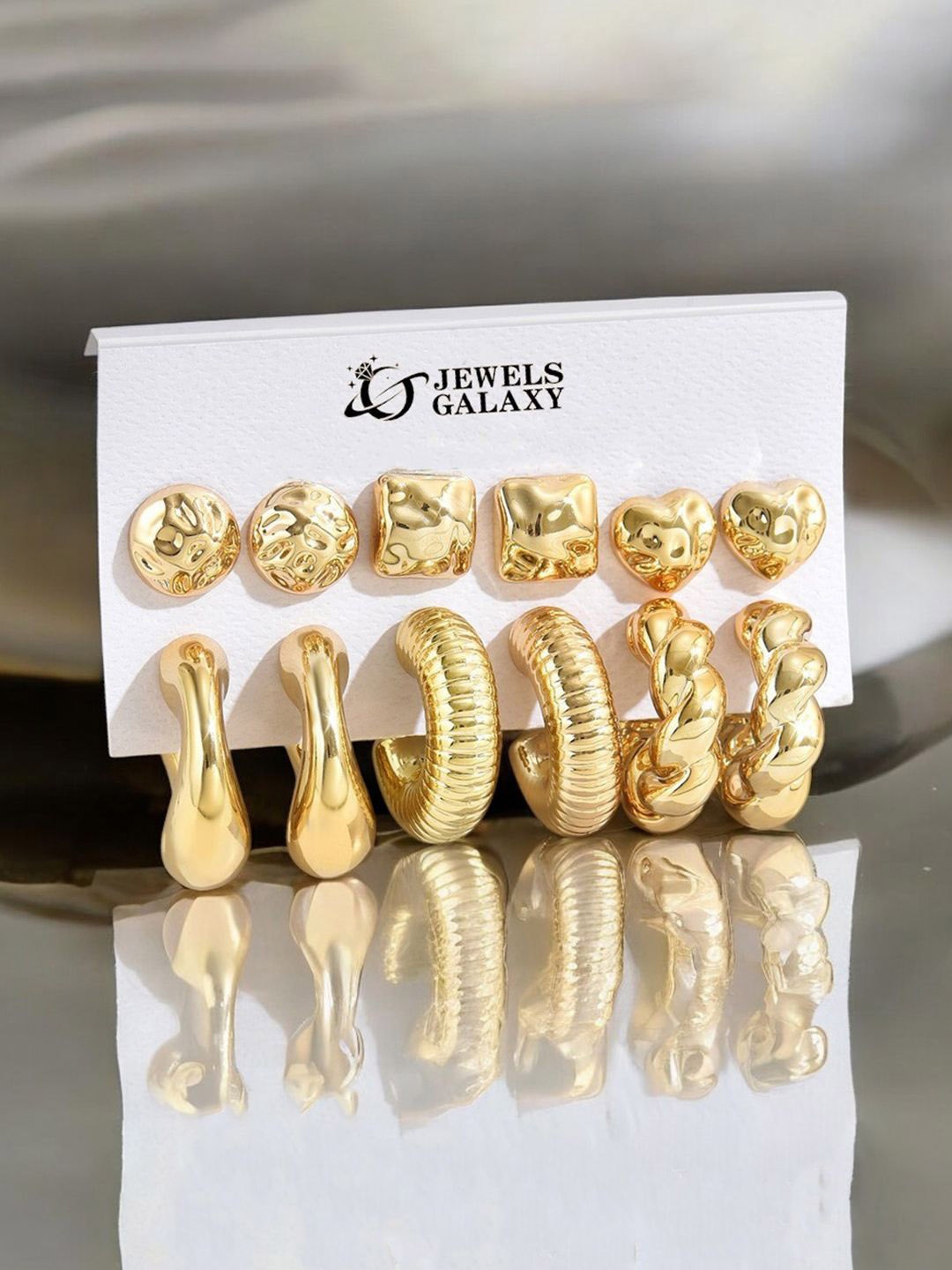 

Jewels Galaxy Set Of 6 Gold-Plated Circular Shaped Studs
