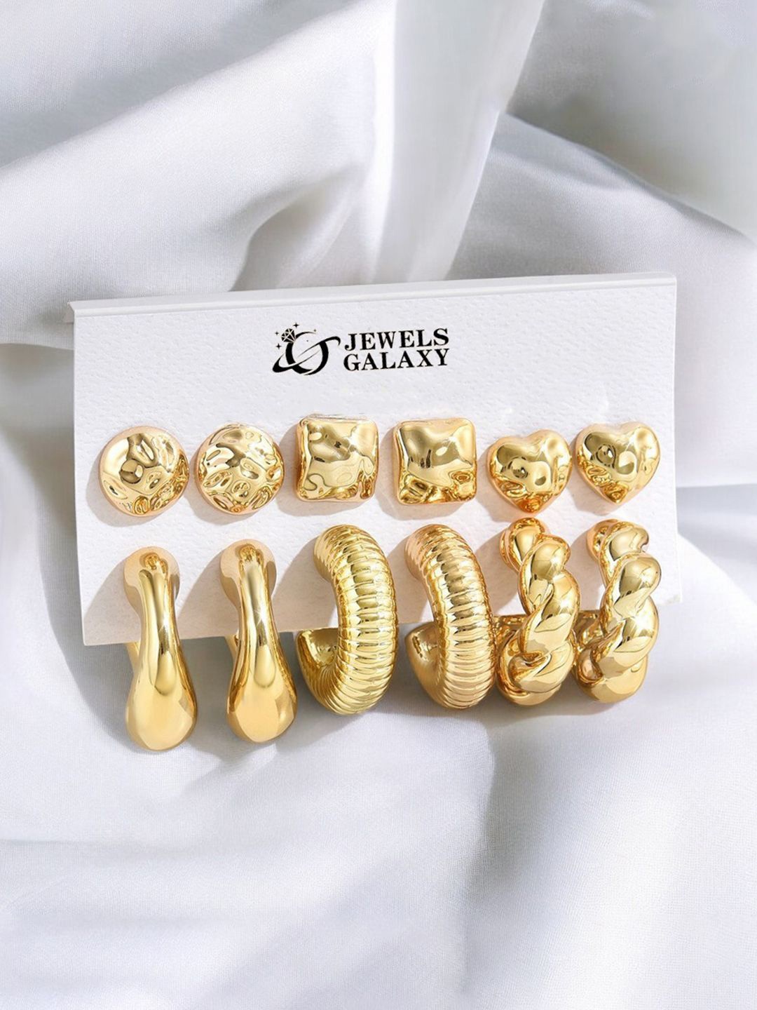 

Jewels Galaxy Set Of 6 Gold-Plated Circular Shaped Studs