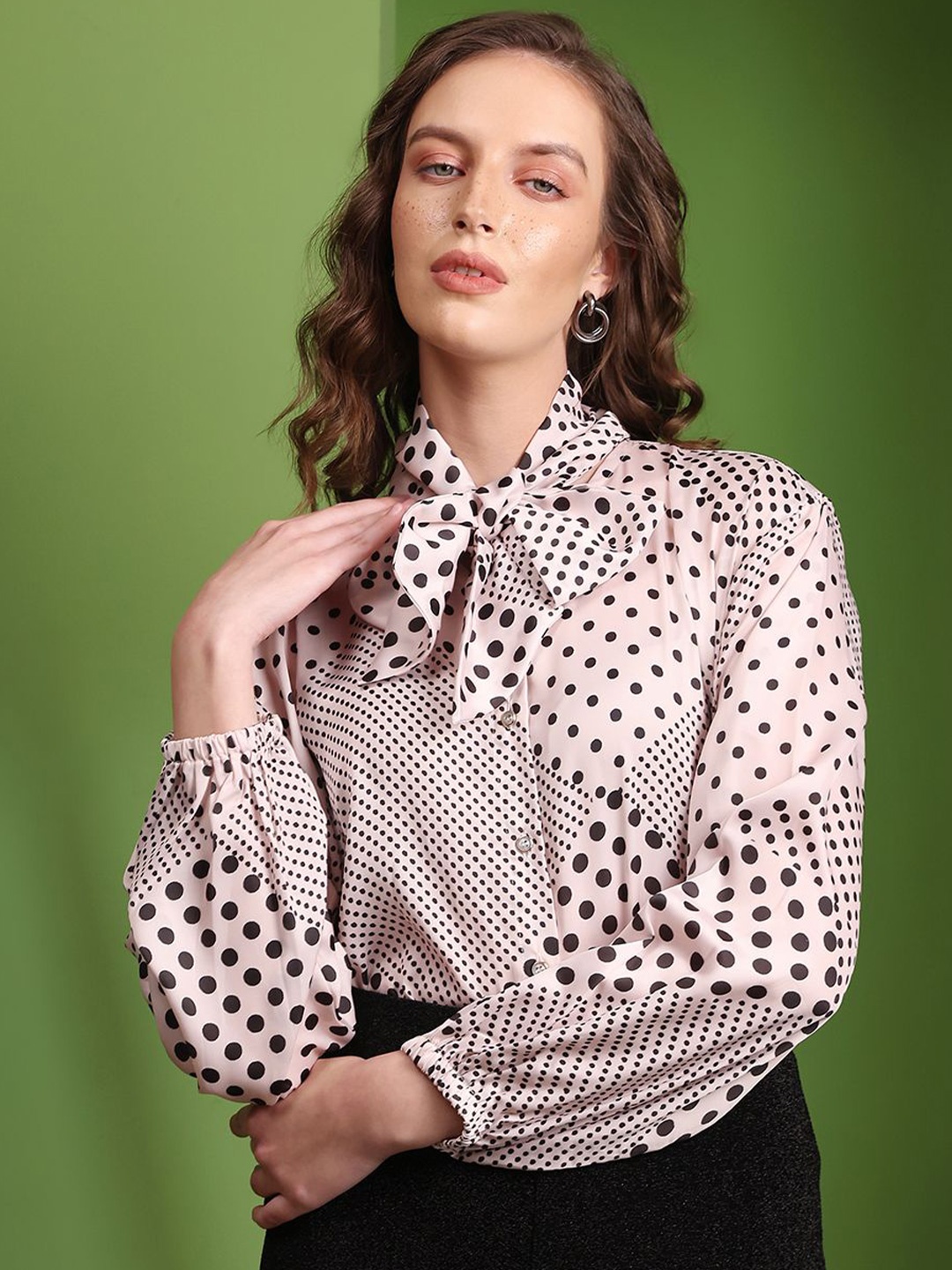 

OBSHIVKA Women Polka Dot Tie-Up Neck Puff Sleeve Longline Top, Beige