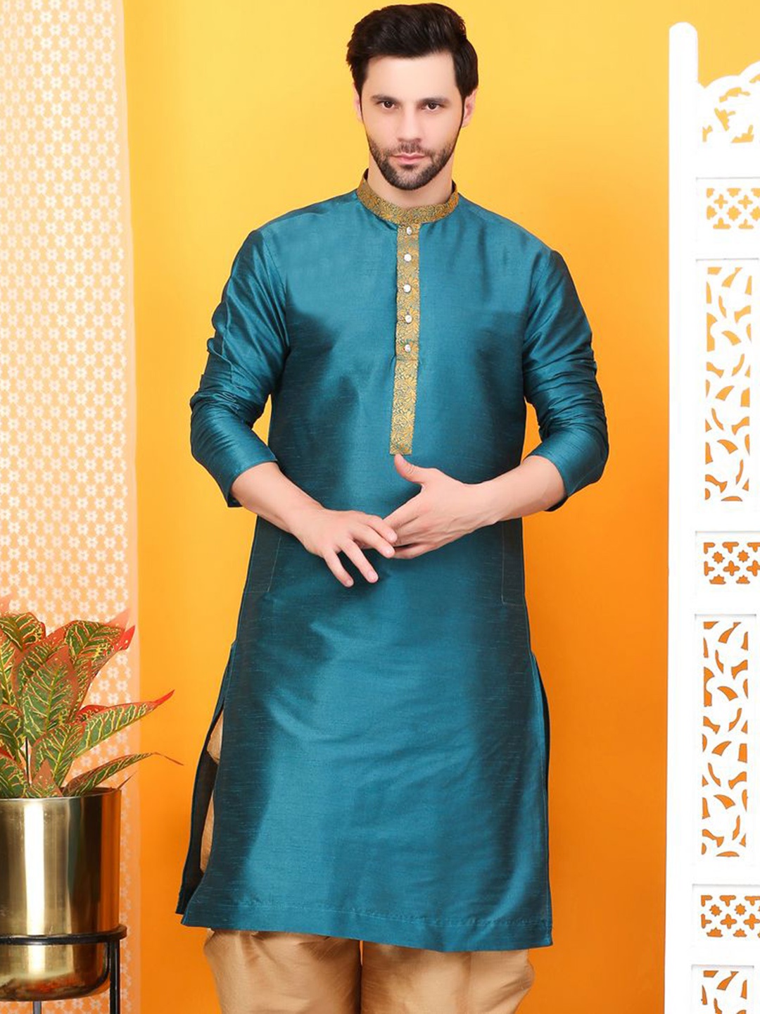 

Larwa Jacquard Woven Design Mandarin Collar Straight Kurta, Teal