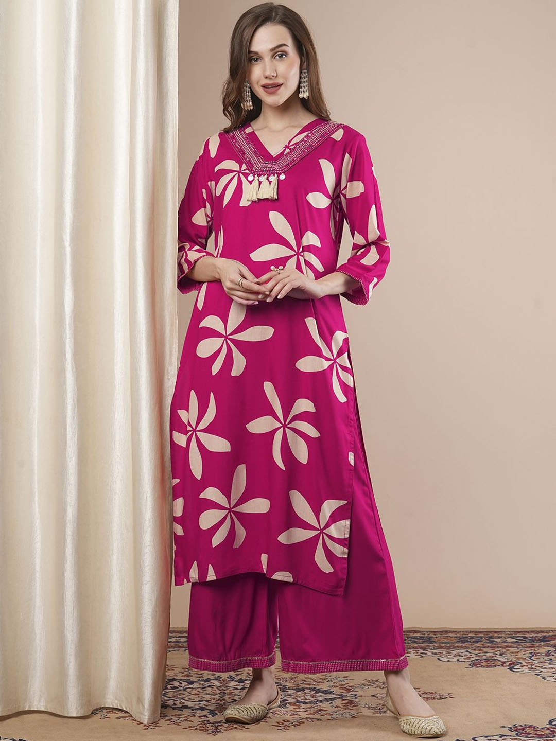 INDYES Women Floral Printed Regular Mirror Work Kurta with Palazzos, Pink