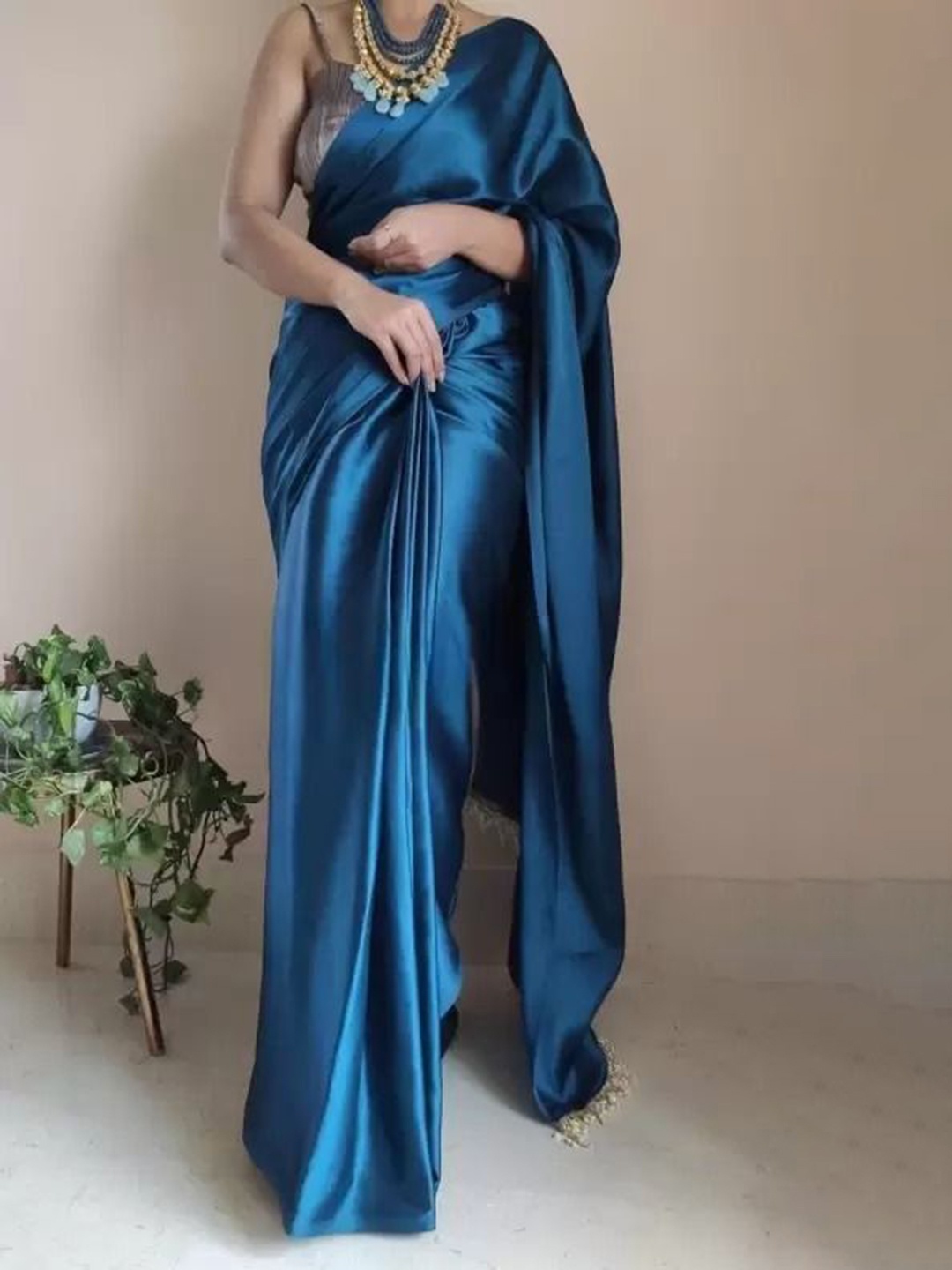 

KALINI Satin Saree With Blouse Piece, Blue