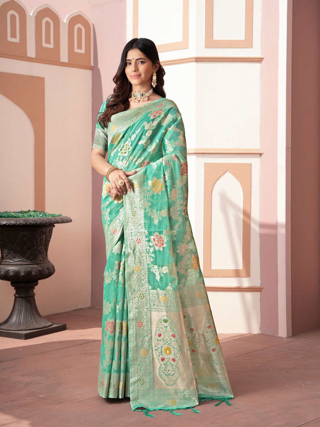 

ISHIKA FAB Floral Woven Design Banarasi Saree, Sea green