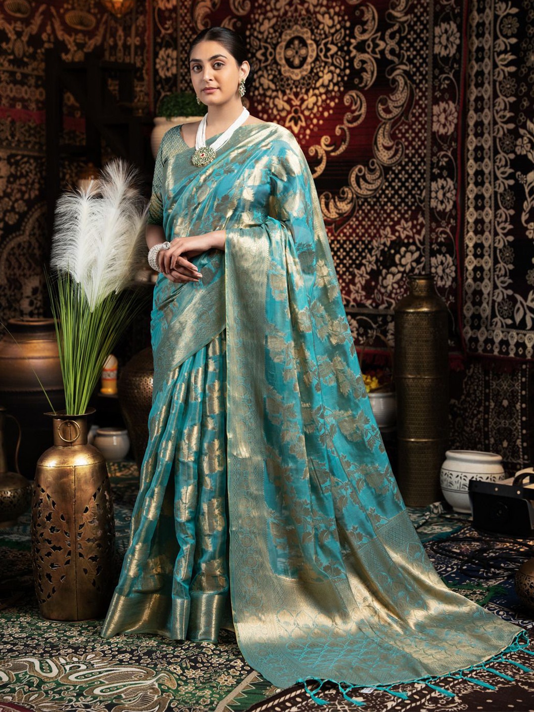 

ISHIKA FAB Woven Design Zari Organza Saree, Blue