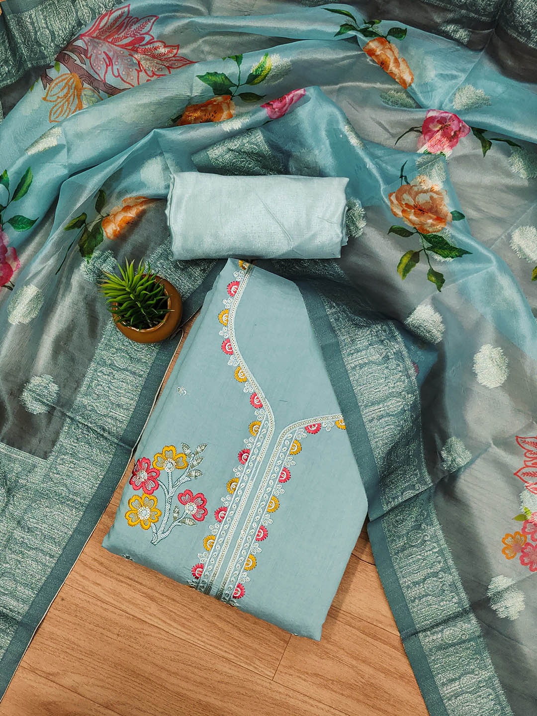 

MANVAA Floral Embroidered Sequinned Unstitched Dress Material, Sea green